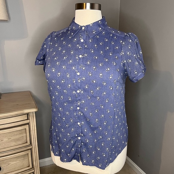 ModCloth Breezy Peasy Button-Up Top in 1X - Picture 2 of 7